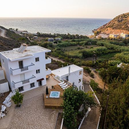 Villa Dirui Fodele Bagian luar foto