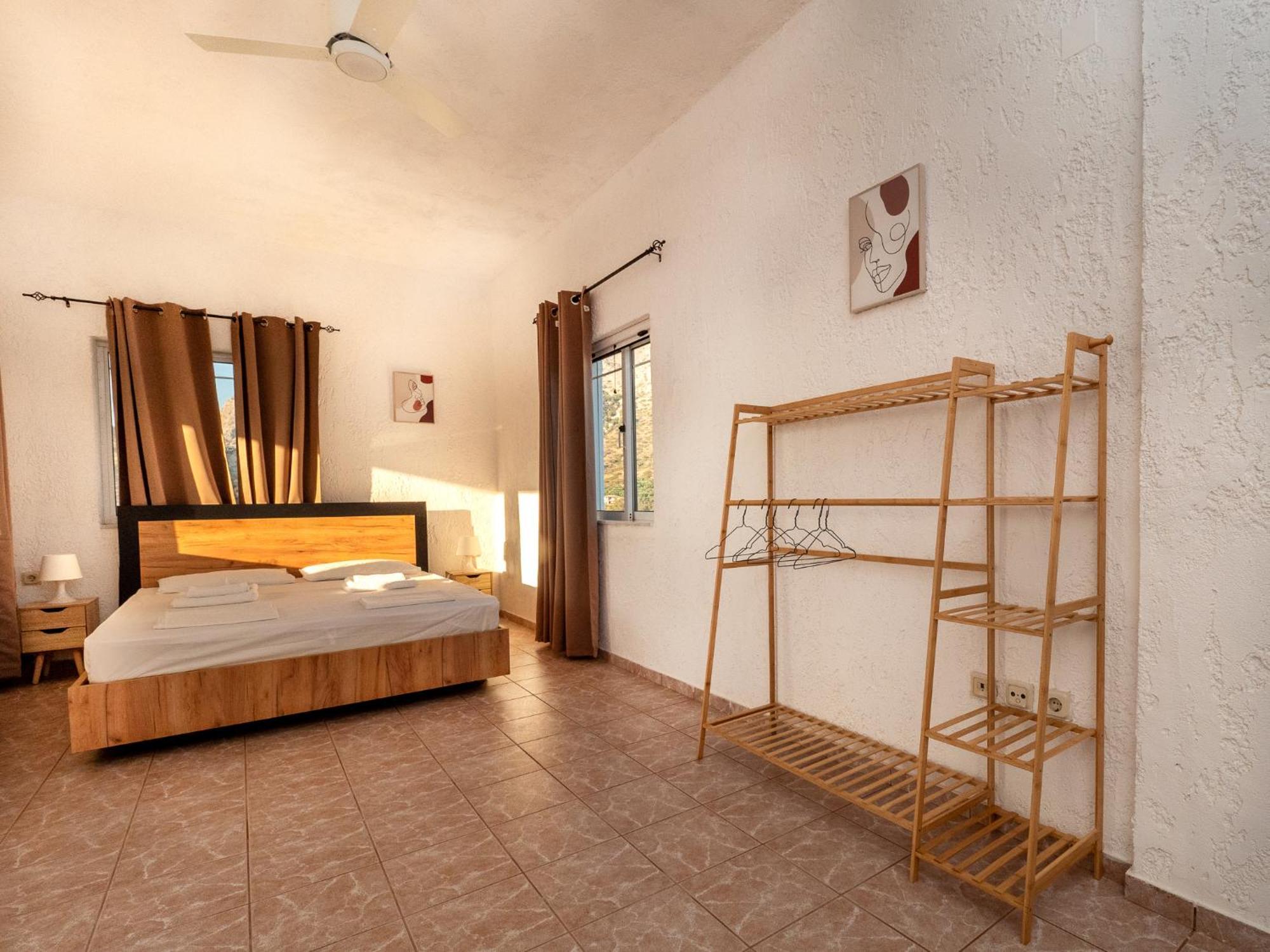 Villa Dirui Fodele Bagian luar foto